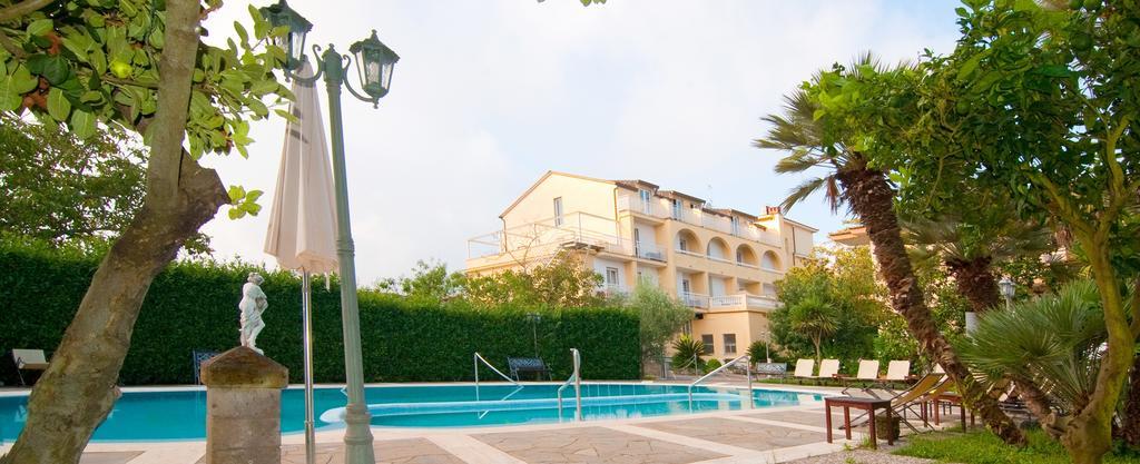 Hotel Sant'Agata Sant'Agata sui due Golfi Eksteriør billede